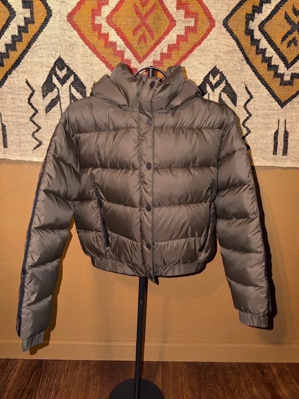 Alo Yoga Aspen Love Brown Puffer Jacket